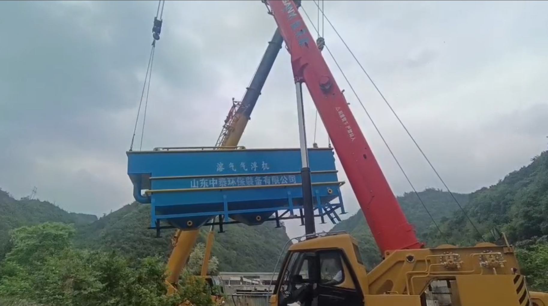 氣浮機(jī)，高效氣浮機(jī)，溶氣氣浮機(jī)，氣浮機(jī)安裝現(xiàn)場(chǎng)